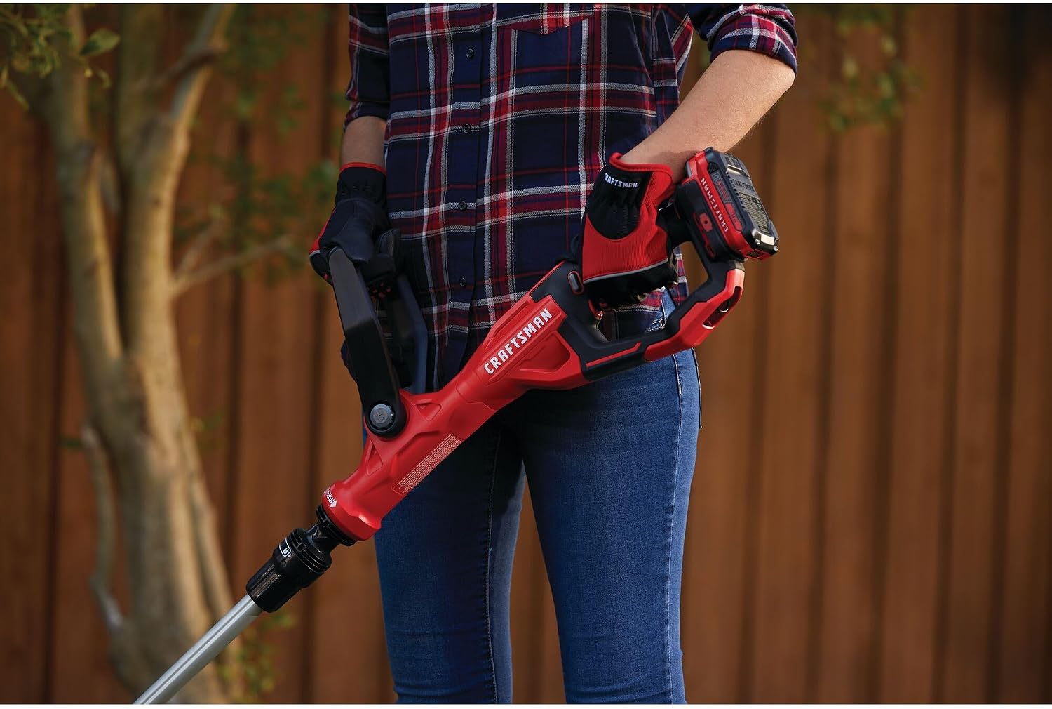 CRAFTSMAN V20 Weed Wacker Cordless String Trimmer and Edger, Weed Eater Includes 2.0 Ah Battery and Charger, Lightweight, Extended Runtime, 2 Speed (CMCST900D1)