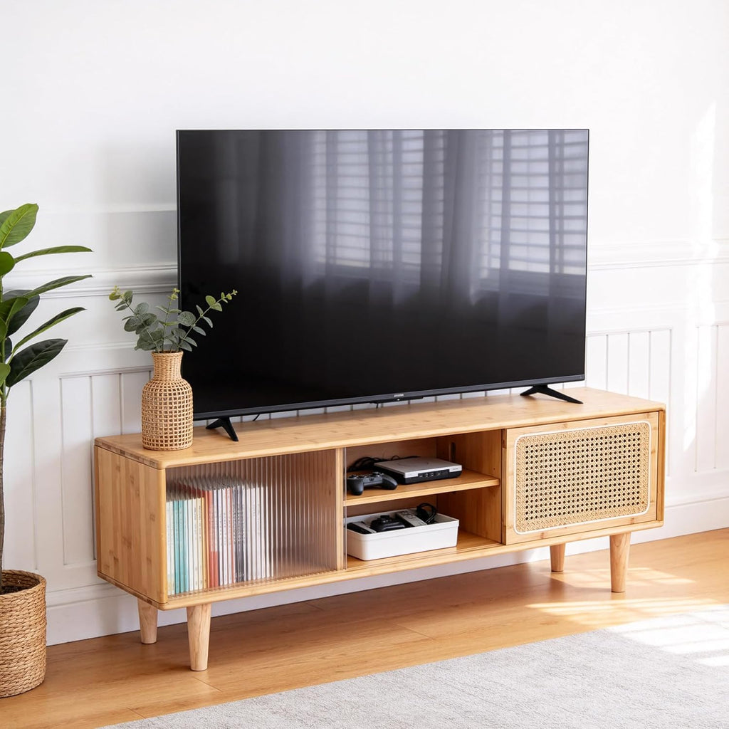 Tiita Rattan TV Stand for 55 Inch TV, Bamboo TV Cabinet with Adjustable Shelf and Storage, Boho Entertainment Center, Mid Century Modern Media Console for Bedroom, Living Room, Study (Natural)