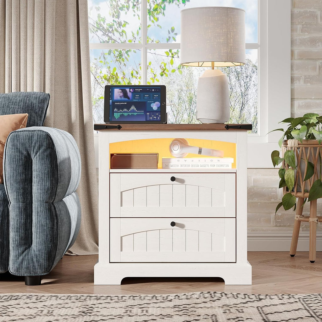 Vabches Nightstand with Charging Station, Vintage End Table with 2 Drawers, Wood Rustic Sofa Side Table with Open Storage Shelf for Bedroom, Living Room